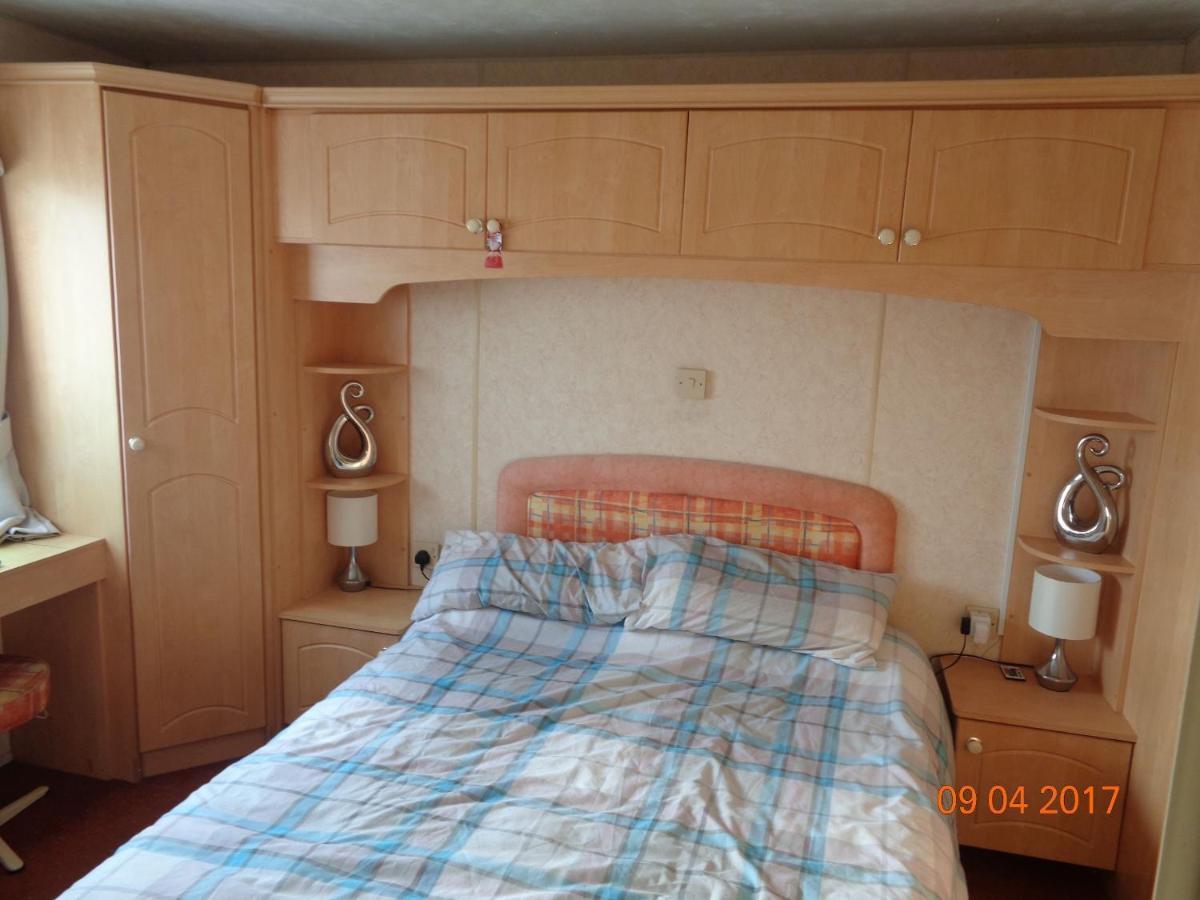 Suejaycaravan Hotel สเกคเนส ภายนอก รูปภาพ